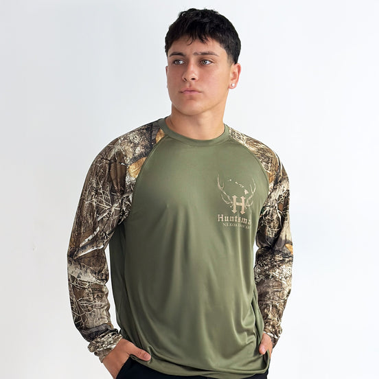Huntsman Deer Hunter Colorblock RealTree L/S