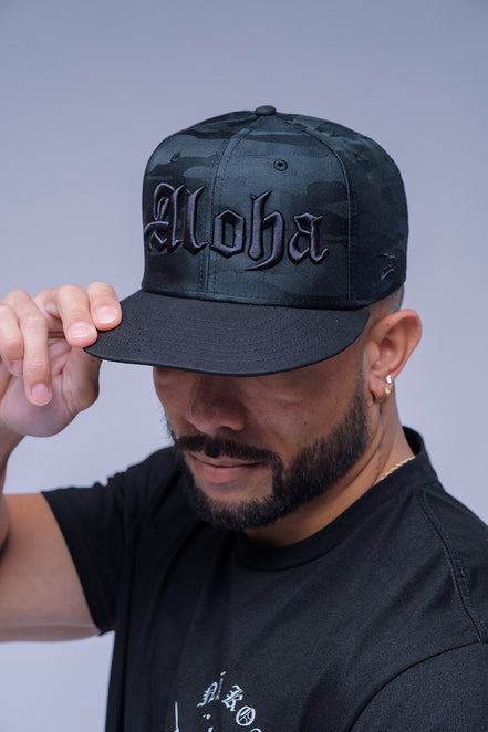 New Era ® Aloha Blackletter Poly Snapback