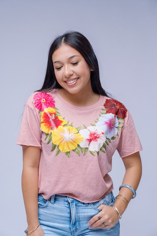 Hibiscus Lei Crop Tee