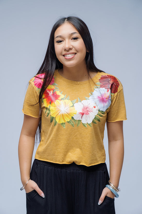 Hibiscus Lei Crop Tee